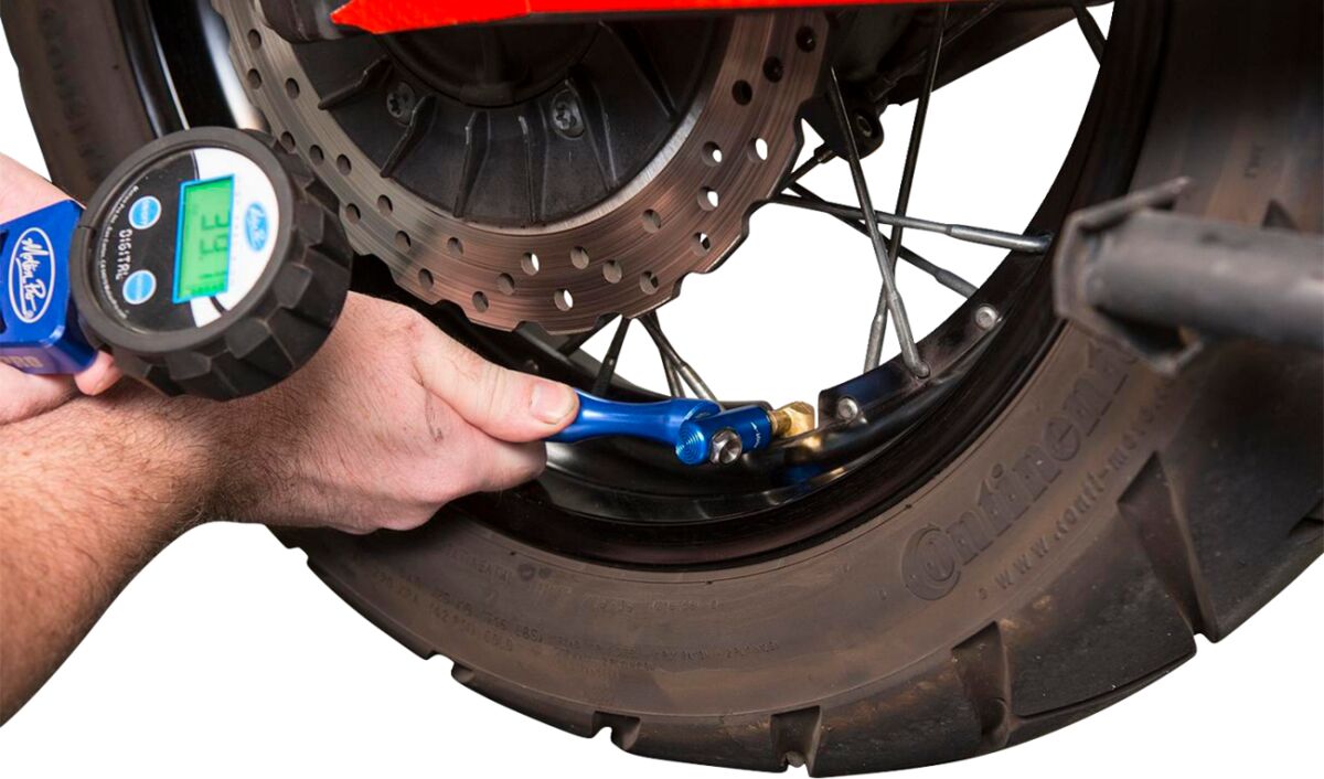MOTION PRO PRO FILL AIR CHUCK BILLET ALUMINUM BLUE 08-0602