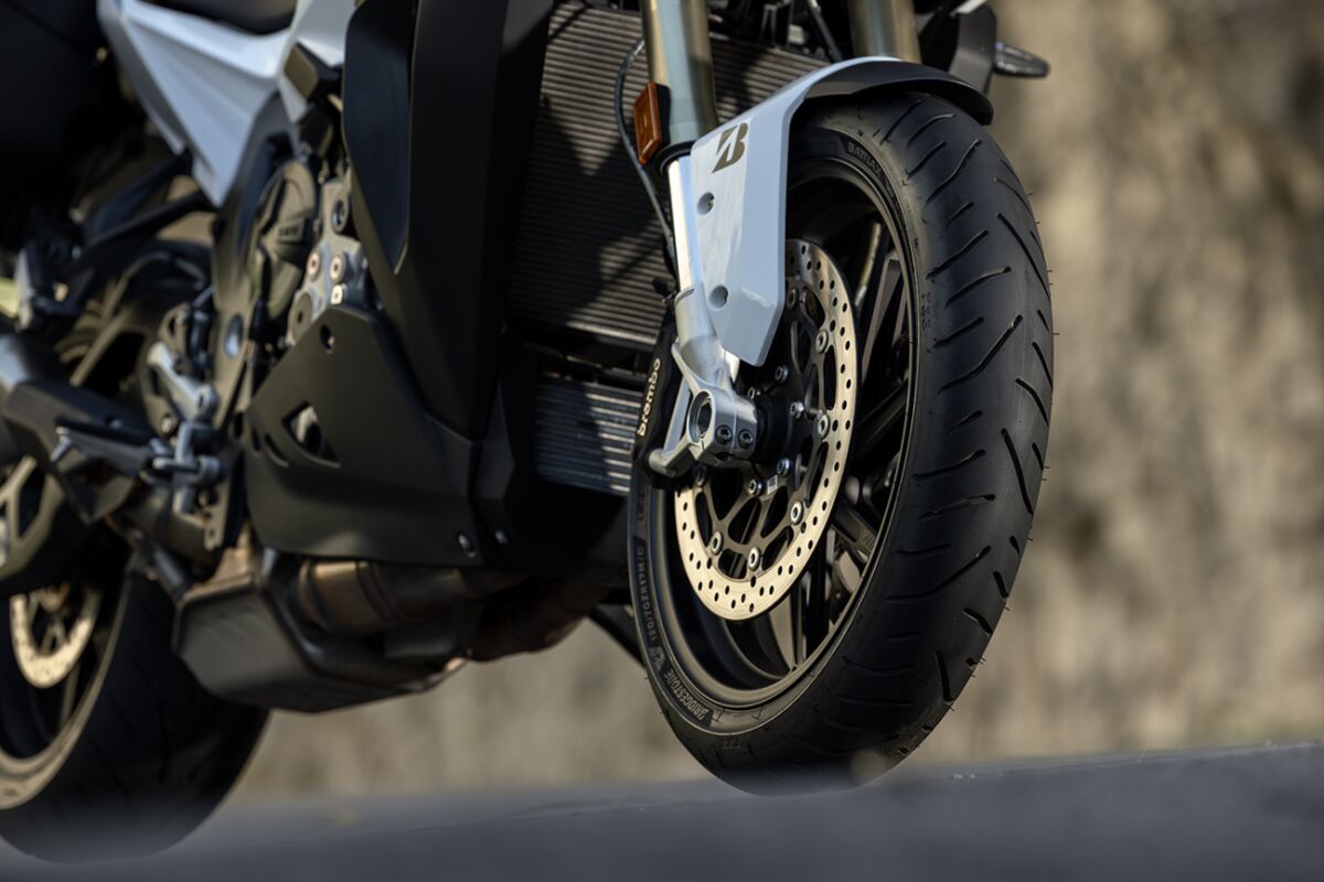 Bridgestone T33 120/70ZR18 (59W) TL 30626