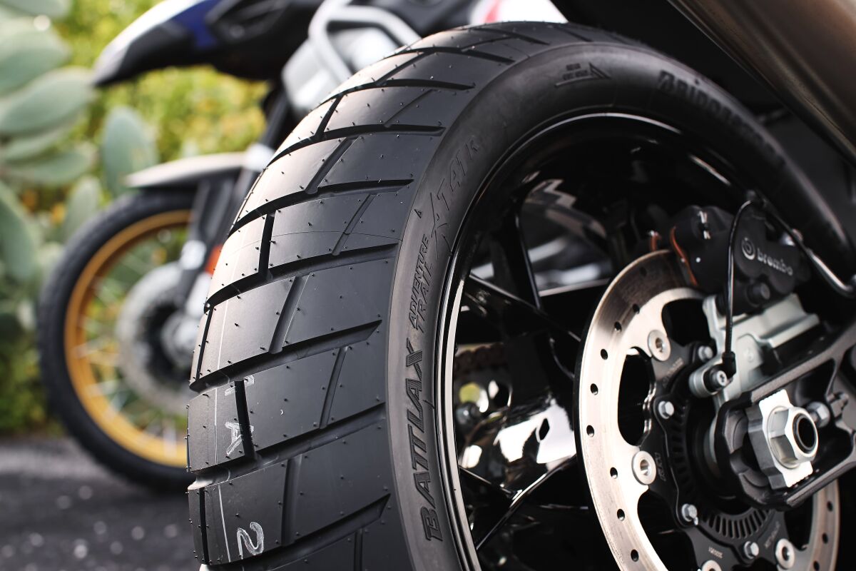 Bridgestone AT41R 150/70R18 70V 24745