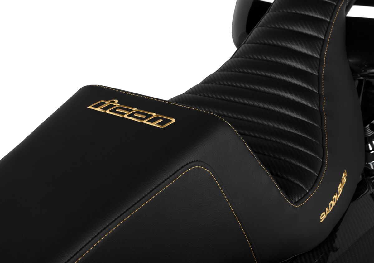 SADDLEMEN 2-UP SEAT STEP UP TR FRONT|REAR VINYL PLAIN BLACK 808-07B-171