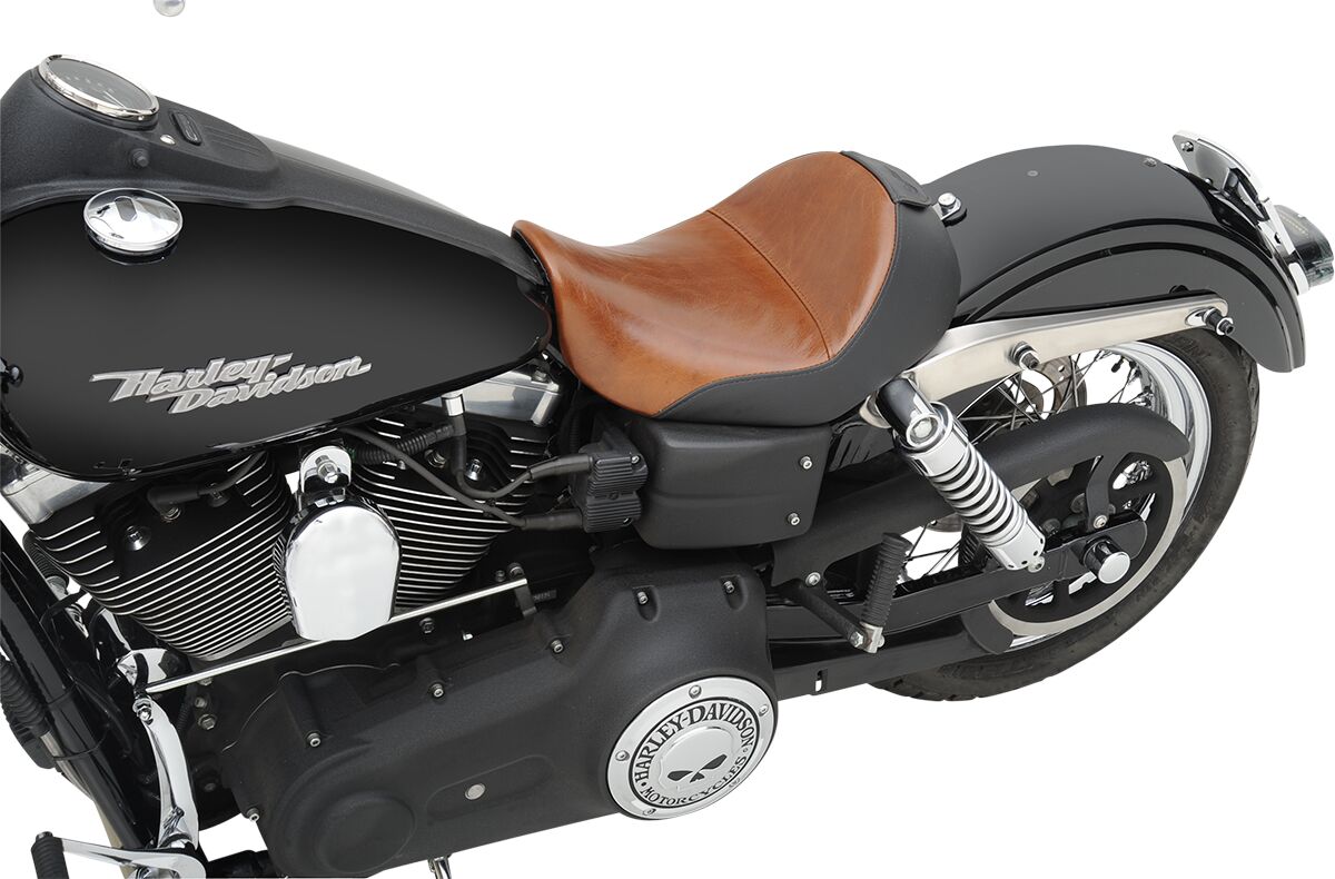 SADDLEMEN LARIAT SOLO SEAT DISTRESSED BROWN LEATHER WITH GEL HARLEY DAVIDSON 806-04-0041B