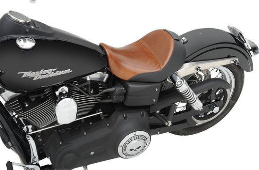 SADDLEMEN LARIAT SOLO SEAT DISTRESSED BROWN LEATHER WITH GEL HARLEY DAVIDSON 806-04-0041B