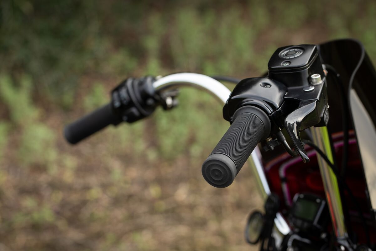 BILTWELL KUNG FU 1" GRIPS KRATON RUBBER BLACK 6701-0101