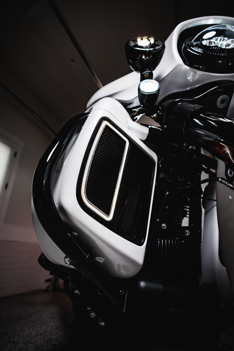 CUSTOM DYNAMICS LOWER FAIRING GRILL UPGRADE WI CD-LF-AW-B