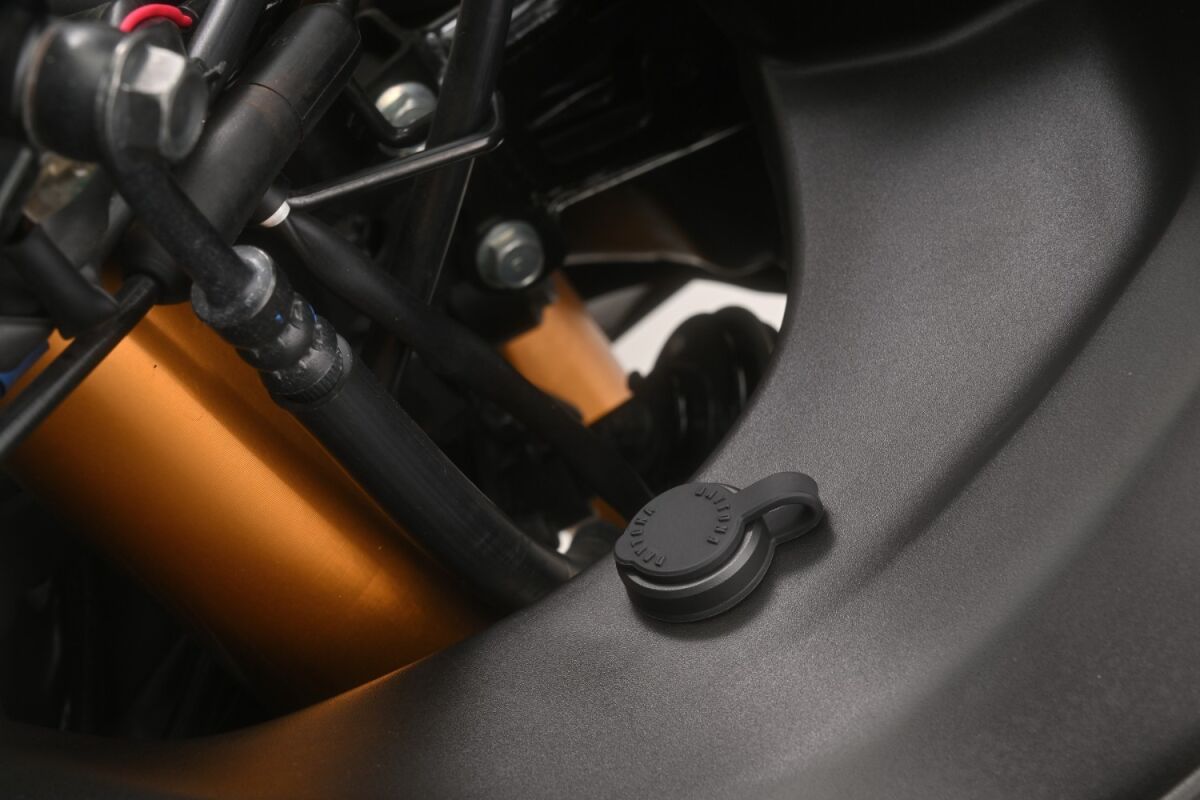 DAYTONA USB C COWL MOUNT 80992