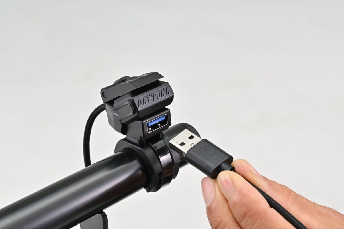 DAYTONA QUICK CHARGE PORT USB TYPE-A 81354