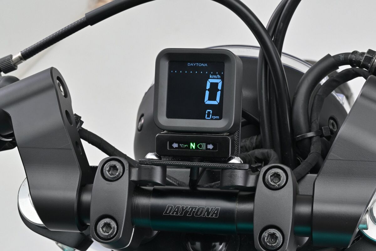 DAYTONA DIGITALTAL SPEED & RPM METER C 80920