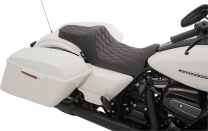 DRAG SPECIALTIES SEATS SEAT PREDATOR III DOUBLE DIAMOND BLACK/RED 0801-1116