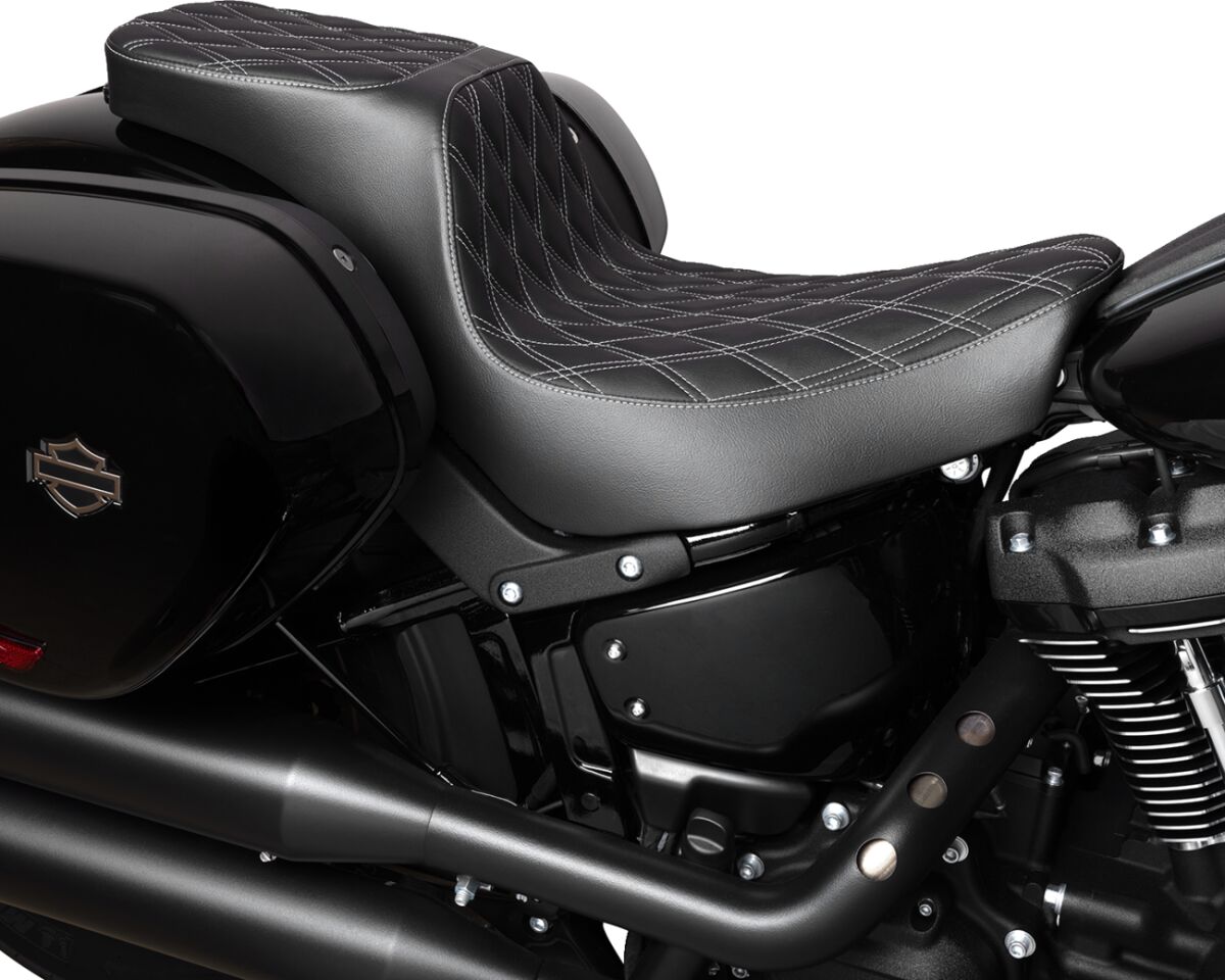 DRAG SPECIALTIES SEATS Predator 2-Up Seat - Double Diamond - Silver Stitching - FL/FX 4688C
