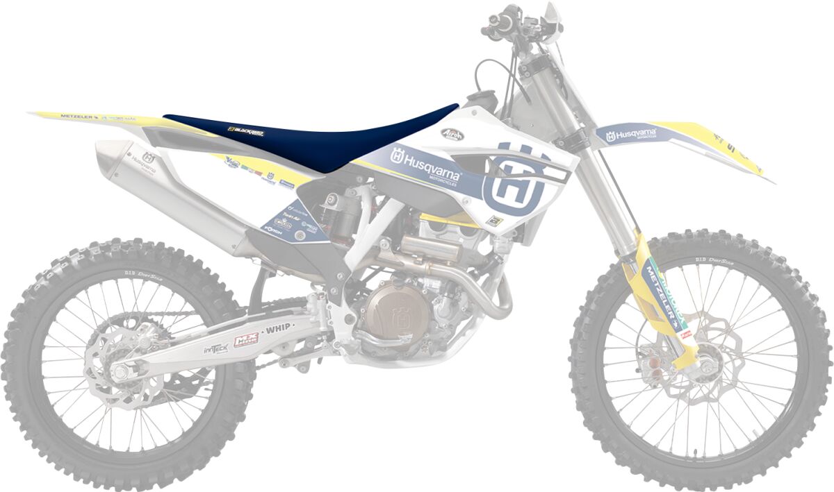 BLACKBIRD RACING SEATCVR REP HVA TROPHY 22 1620R6