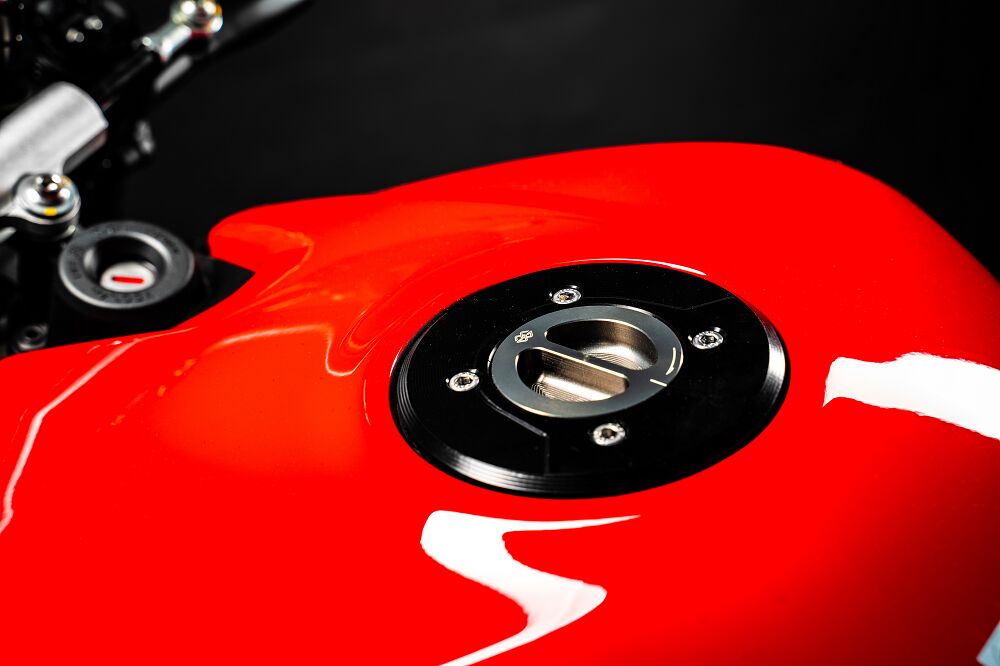 GILLES TOOLING FUEL CAP DUC. APR. FCAP-06-B