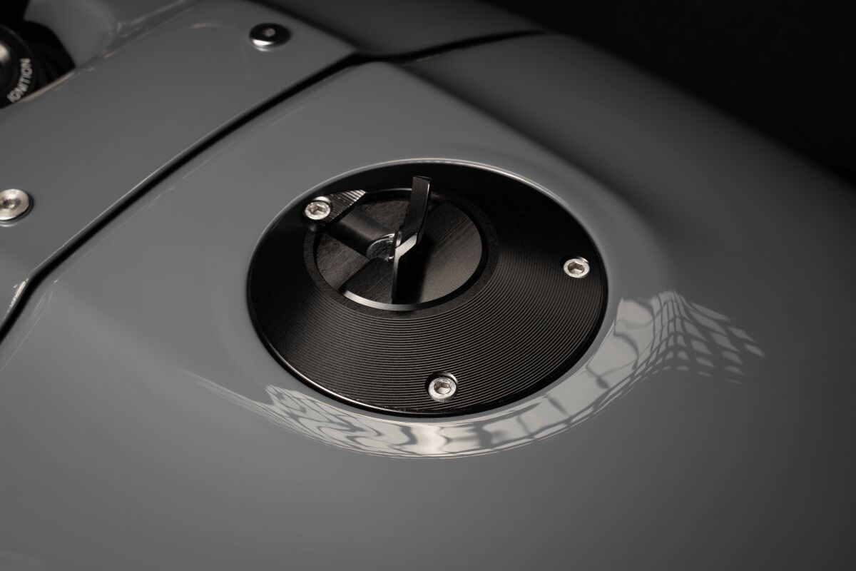 GILLES TOOLING FUEL CAP VER. 2 BLACK YAMAHA FCAP2-B002-B