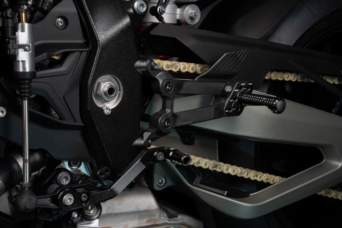 GILLES TOOLING REARSET FXR BLACK-DULL BMW FXR2-BM01-BD