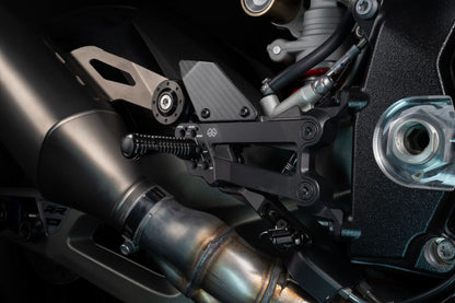 GILLES TOOLING REARSET FXR BLACK-DULL BMW FXR2-BM01-BD