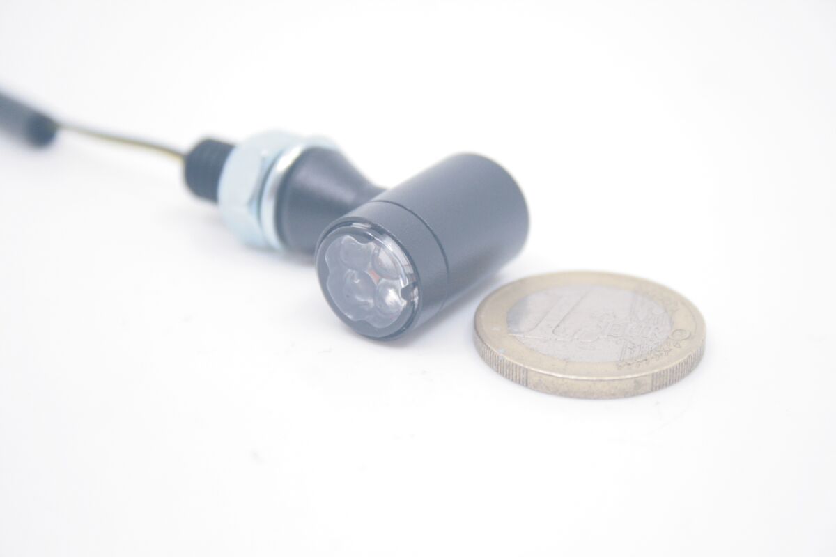 PARTS EUROPE TURNSIGNALS LED E-MARK SMOKE 013222021