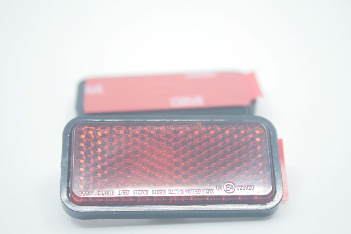 PARTS EUROPE REFLECTOR 3M E-MARKED RD 01300661