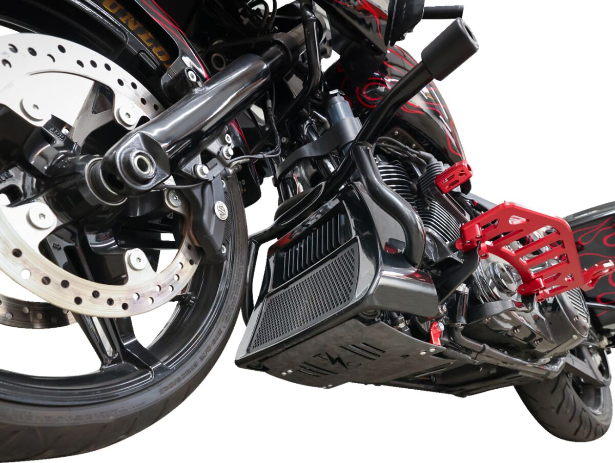 THRASHIN SUPPLY CO PLATE SKID CARBON FORGED W/RED 2024 FLHX FLTRX TSC-3035-2