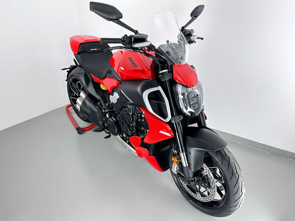 WRS WINDSCREEN TOURING DIAVEL V4 C DU029T