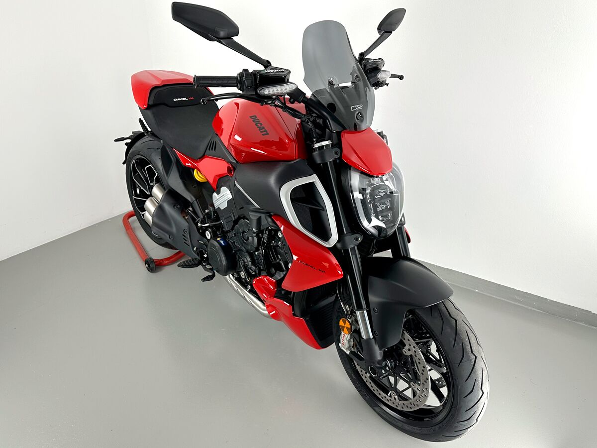 WRS WINDSCREEN TOURING DIAVEL V4 D DU029FS