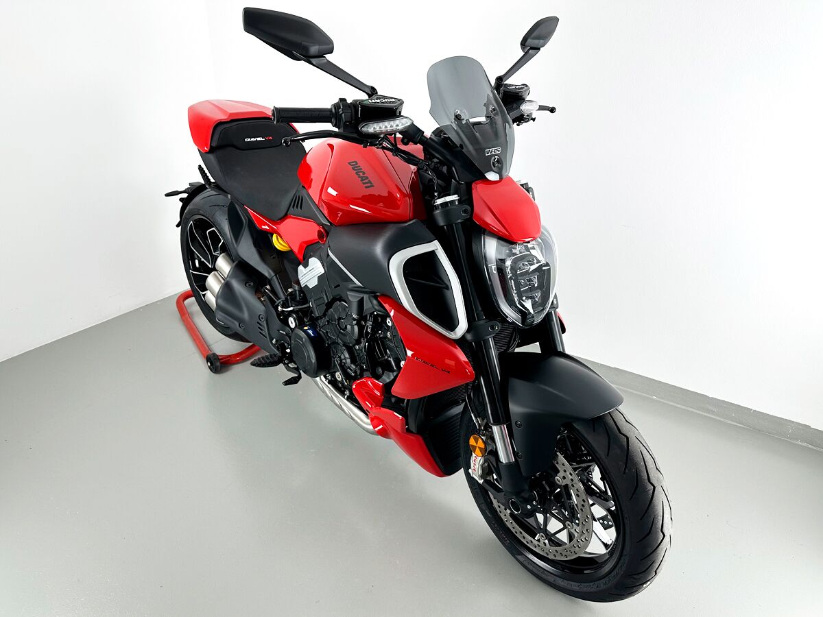 WRS WINDSCREEN SPORT DIAVEL V4 DAR DU030FS