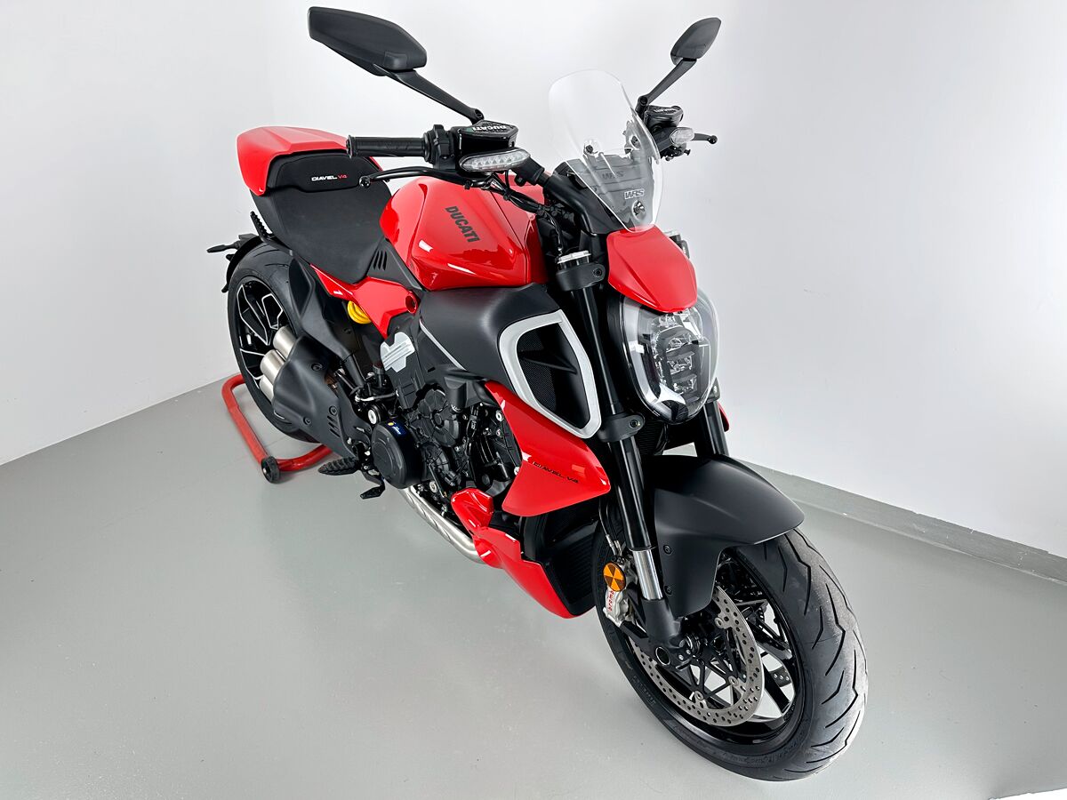 WRS WINDSCREEN SPORT DIAVEL V4 CLE DU030T