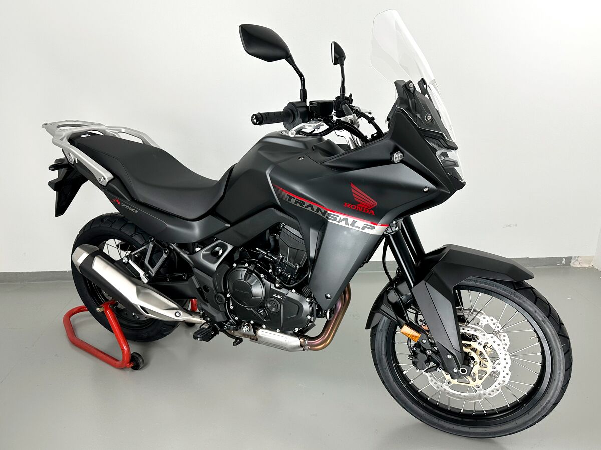 WRS WINDSCREEN TOURING XL750 TRANS HO062T