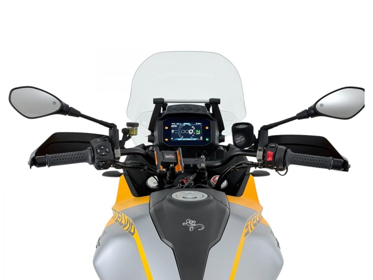 WRS WINDSCREEN CAPONORD W/ RADAR S MG001T