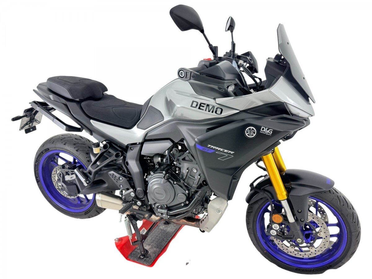 WRS WINDSCREEN SPORT TRACER 7/GT D YA049FS