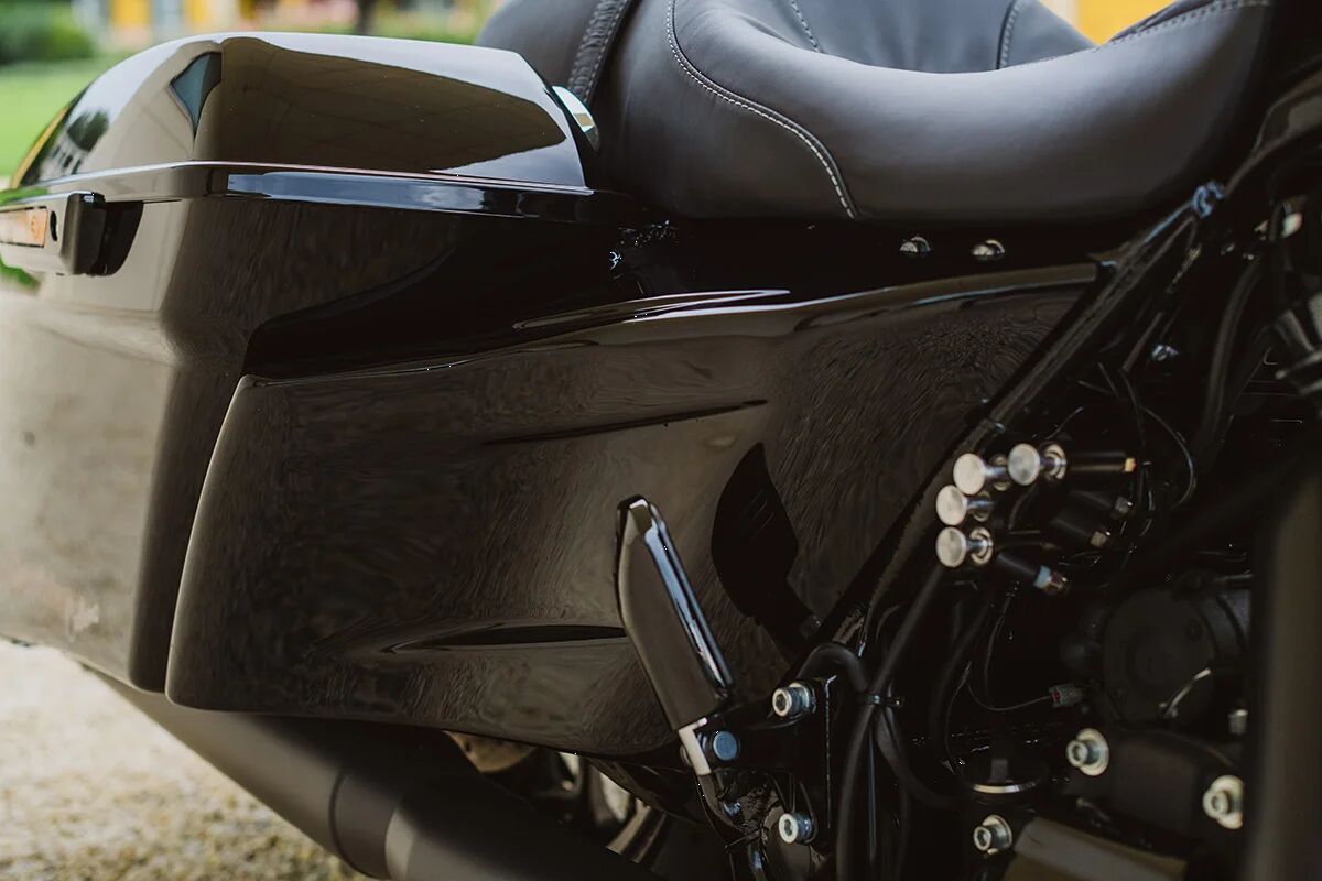 CULT WERK SIDE PANELS CUSTOM BK HD-TOU032