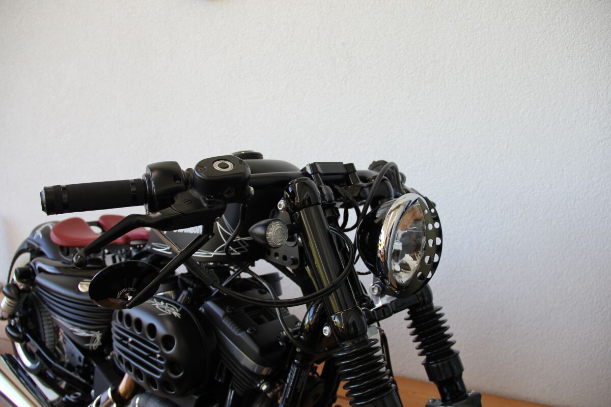 CULT WERK TURN SIGNAL HOLDER FRT XL HD-SPO019