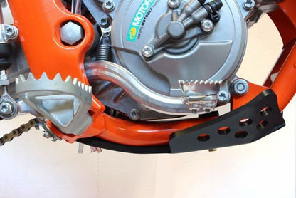 AXP Racing 6MM SKIDPLATE HUS -GAS TC65-MC65 AX1528