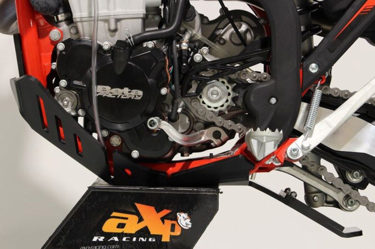 AXP Racing XTR SKIDPLATE 8MM BET 350-RR-450RR AX1555