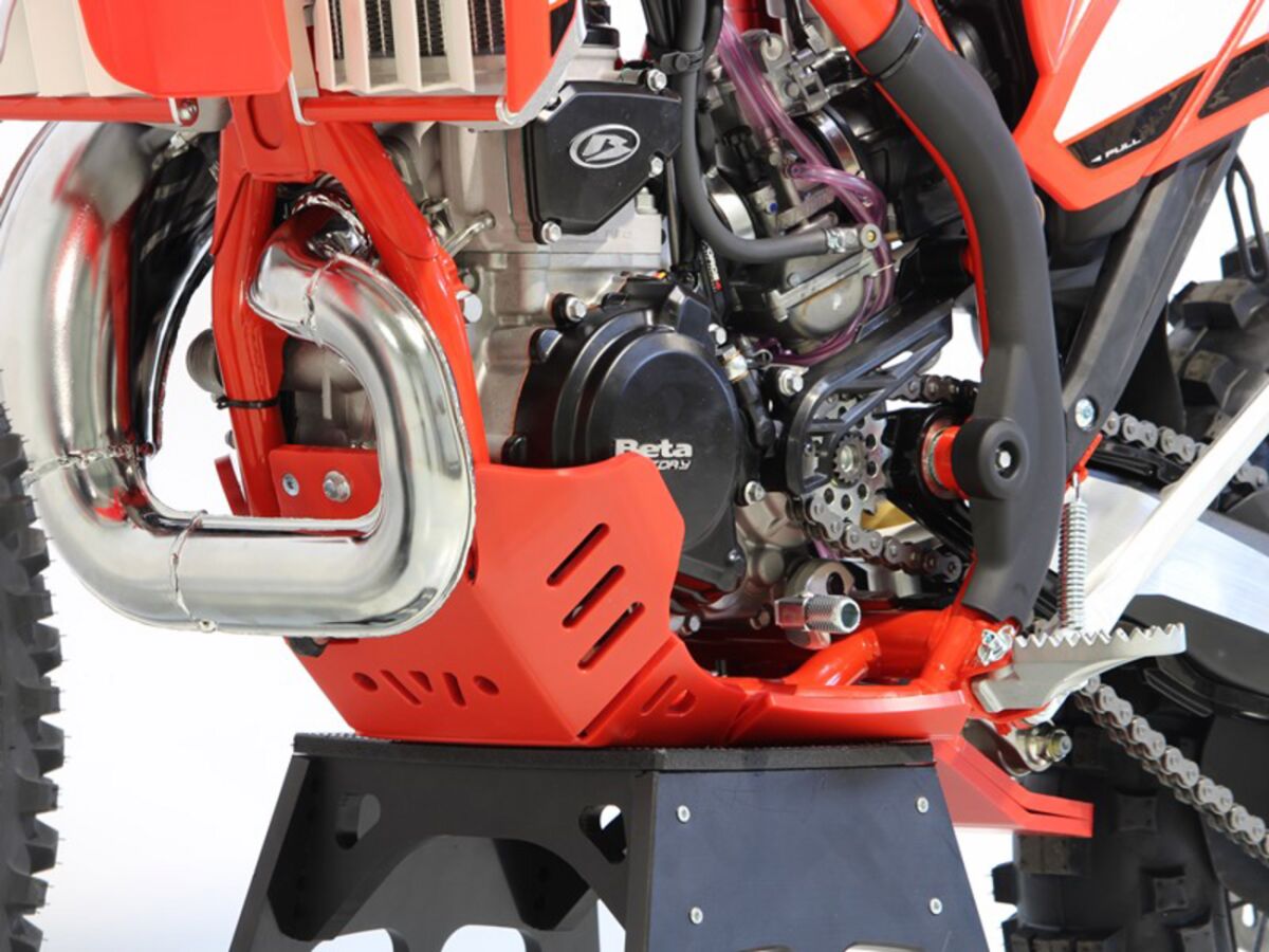 AXP Racing XTR SKIDPLATE 8MM BETA 250-300XTRAINER RED AX1682
