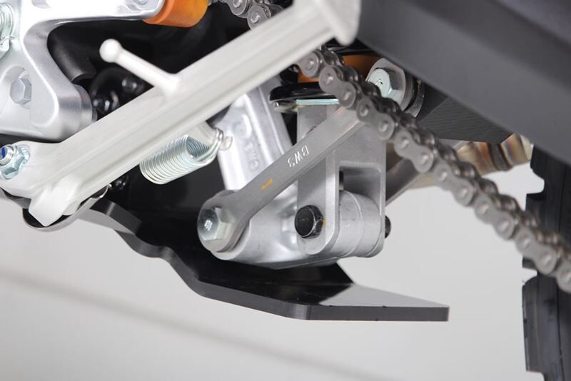 AXP Racing ADV SKID PLATE T7 EURO5 BK AX1606