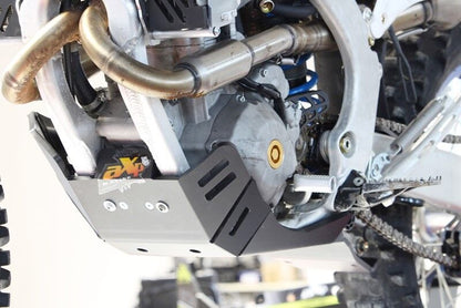 AXP Racing XTREM SKID PLATE TM RAC EN250-300 4T 22-24 BK AX1625