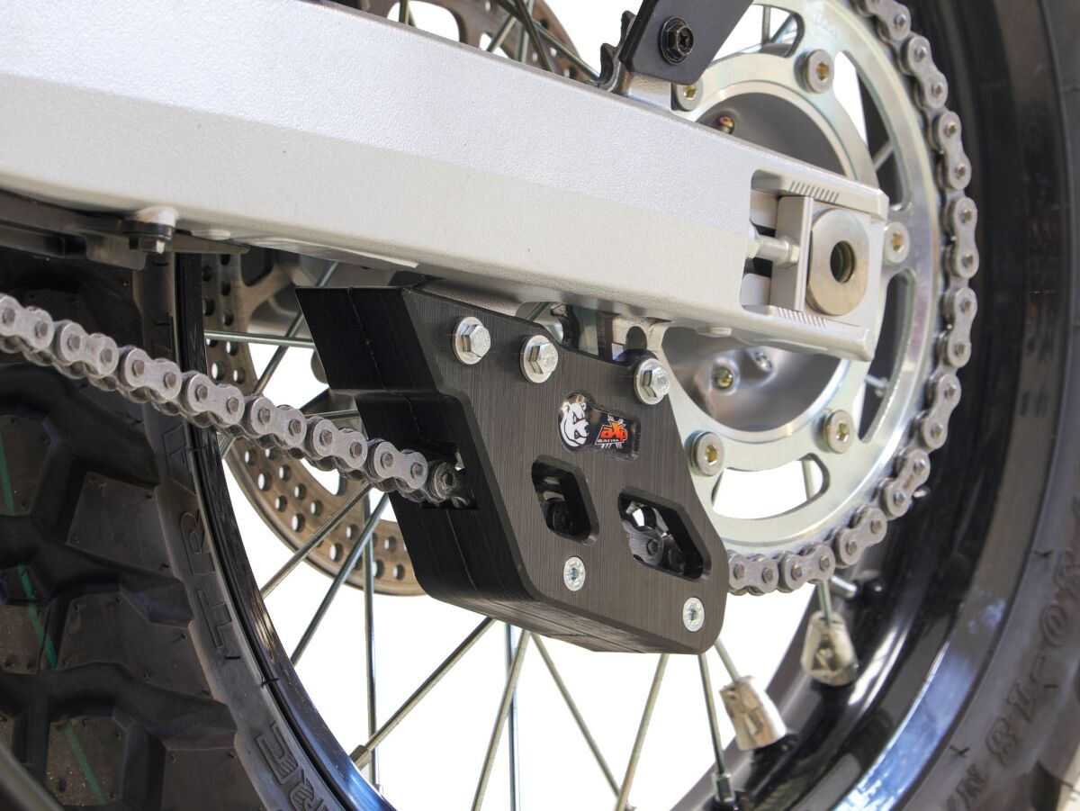 AXP Racing CHAIN GUIDE SUZUKI DR-Z4S 25-2 AX1810