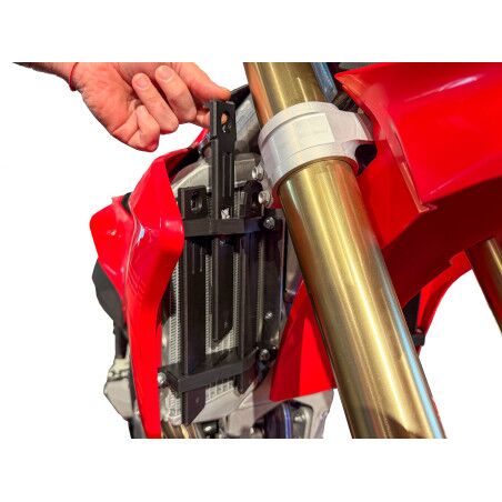 AXP Racing RADIATOR GUARDS FAST CLEAN DUC AX1786
