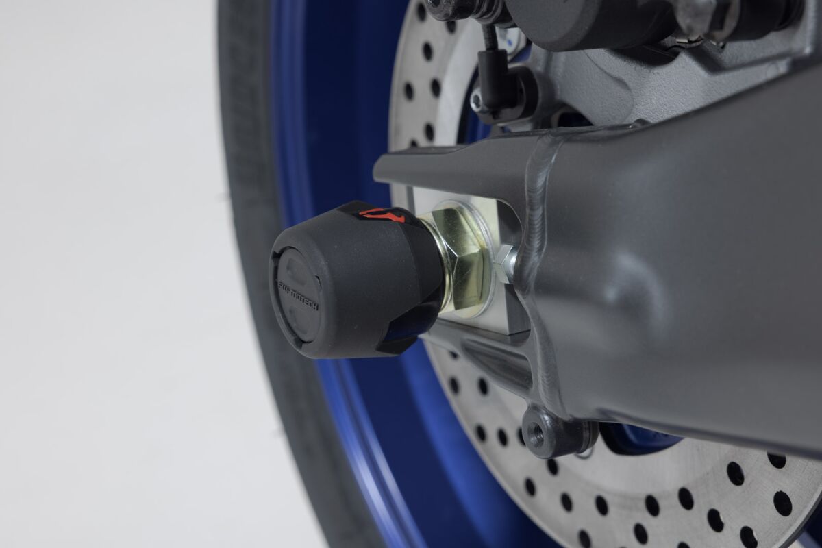 SW-MOTECH REAR AXLE SLIDER SET BLACK Yamaha MT-09 STP.06.176.11200/B