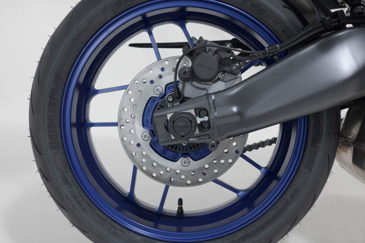 SW-MOTECH REAR AXLE SLIDER SET BLACK Yamaha MT-09 STP.06.176.11200/B