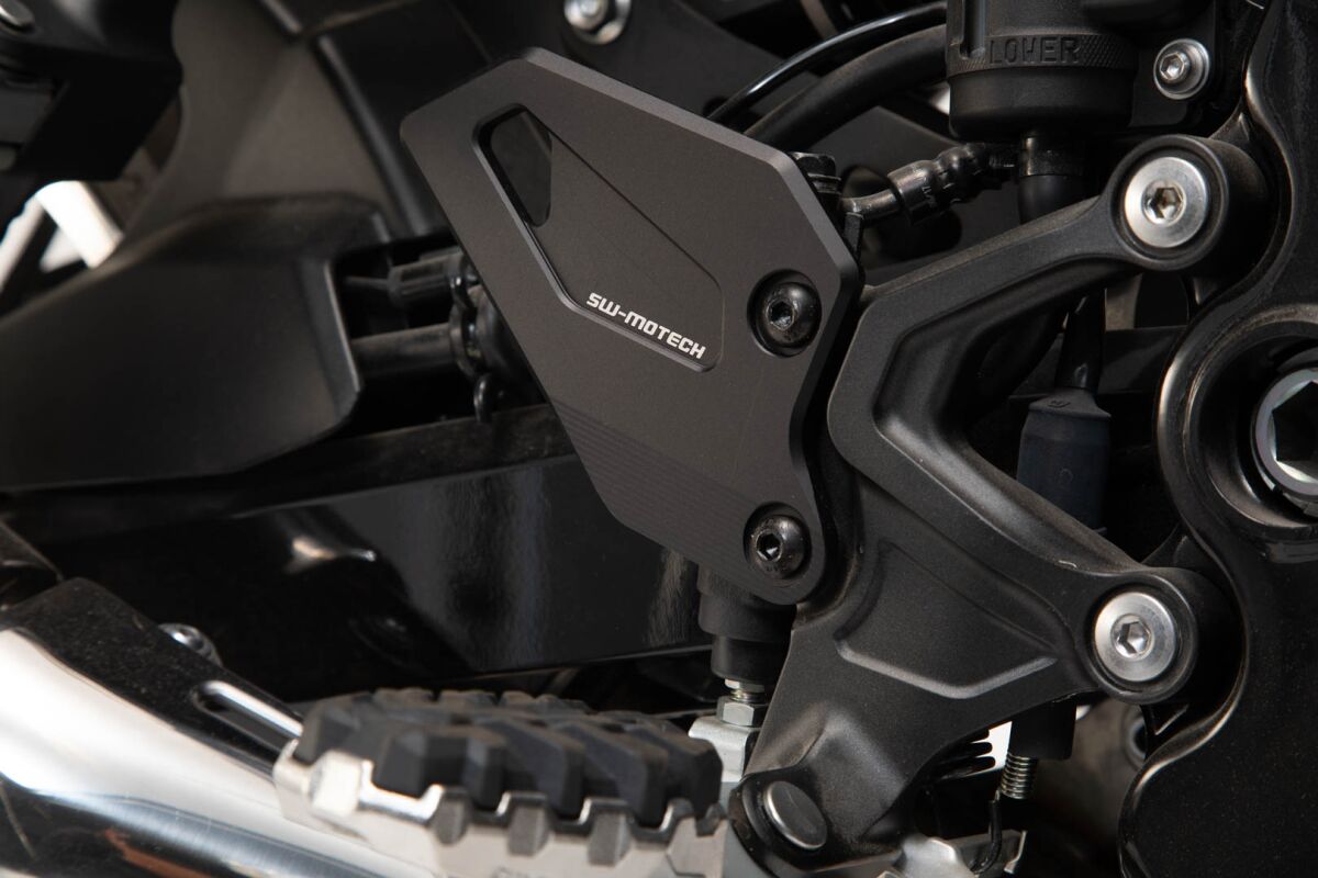 SW-MOTECH HEEL GUARD BLACK Kawasaki Z900RS/ Cafe SCT.08.891.10100/B