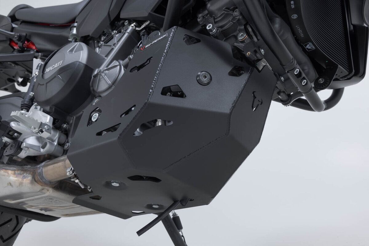 SW-MOTECH ENGINE GUARD BLACK MSS.22.807.10000/B