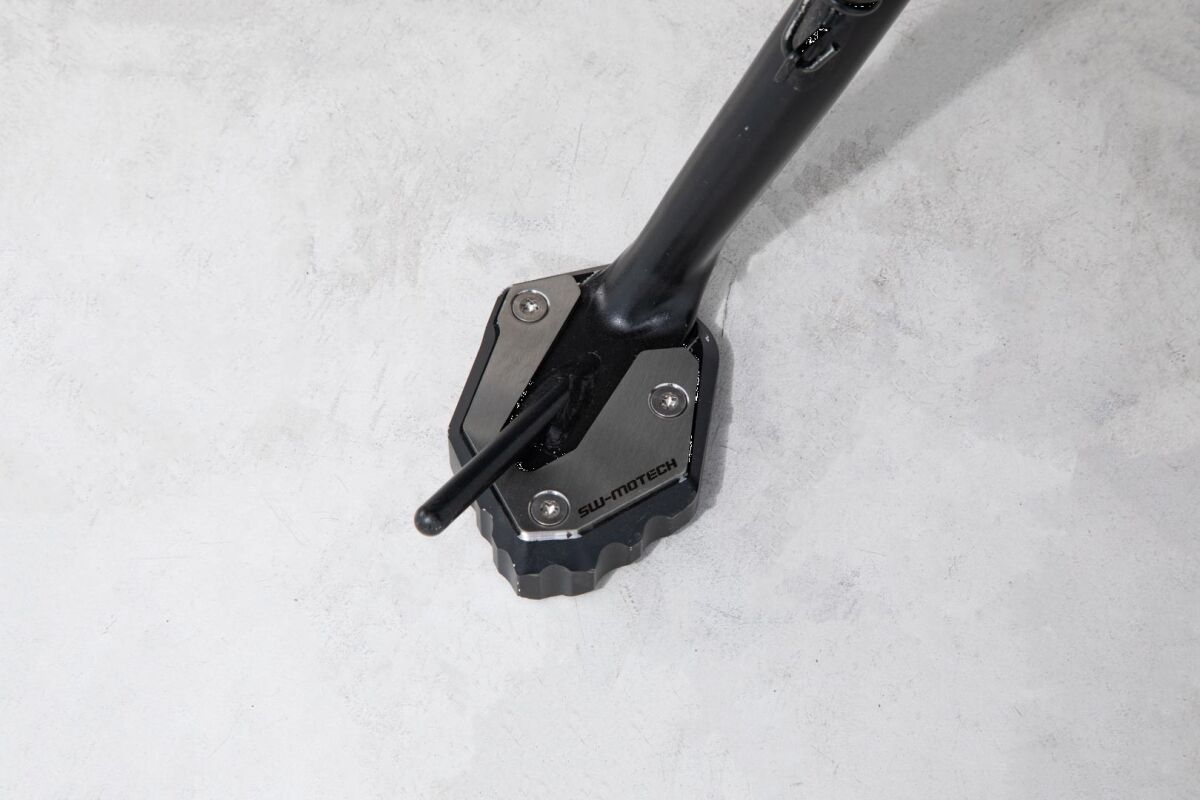 SW-MOTECH SIDE STAND FOOT EXT BLACK/SILVER Yamaha Tracer 9 STS.06.921.10000