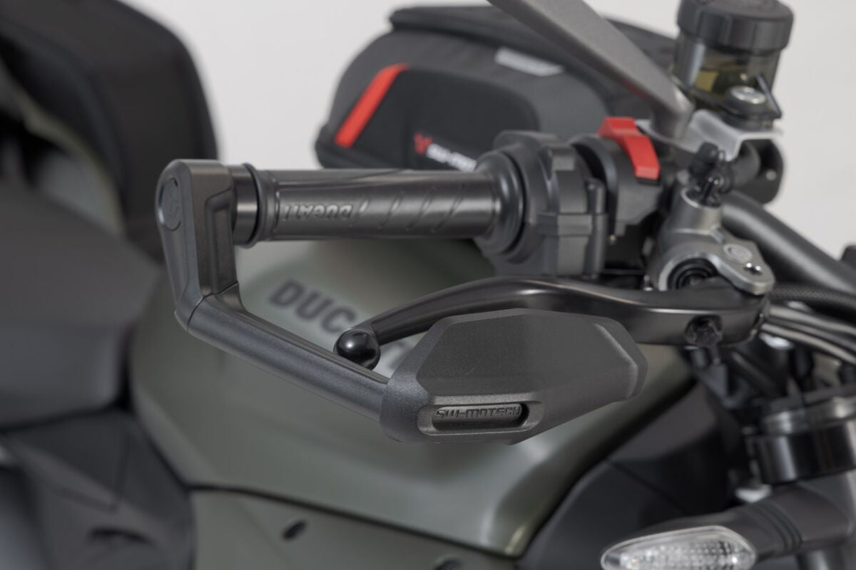 SW-MOTECH LEVER GUARDS W/ WIND PROTECTION LVG.22.999.11001/B
