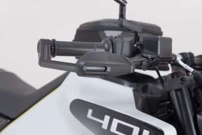 SW-MOTECH LEVER GUARDS W/ WIND PROTECTIO LVG.03.014.11000/B