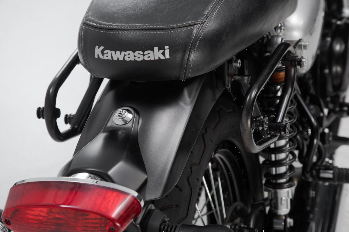 SW-MOTECH SIDE CARRIER SLC LEFT BLACK Kawasaki W800 Street / Cafe HTA.08.933.10000