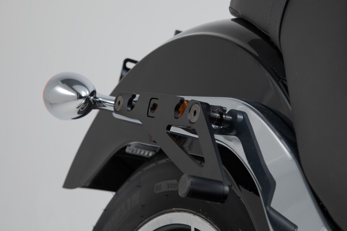 SW-MOTECH SLH SIDE CARRIER RIGHT Harley-Davidson Softail Low Rider/ S HTA.18.682.11200