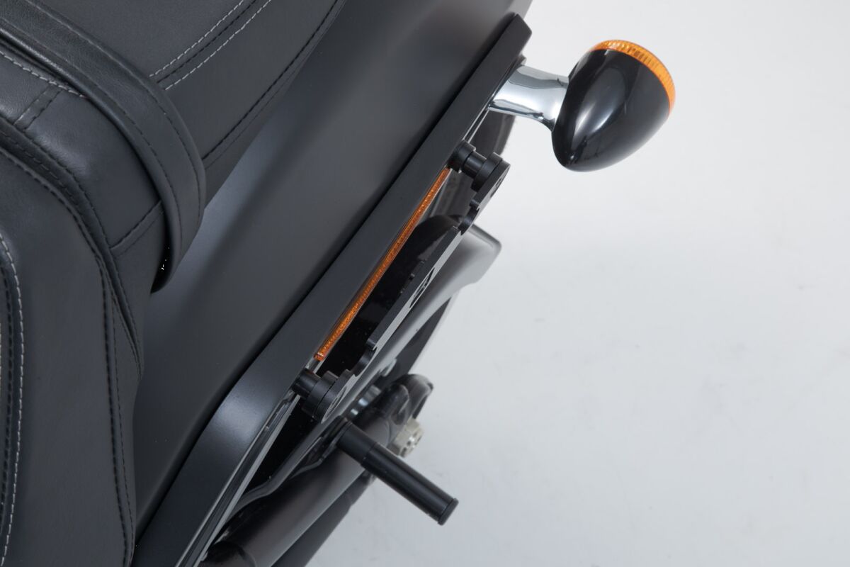 SW-MOTECH SLH SIDE CARRIER LEFT Harley-Davidson Softail Fat Bob / S HTA.18.682.10400