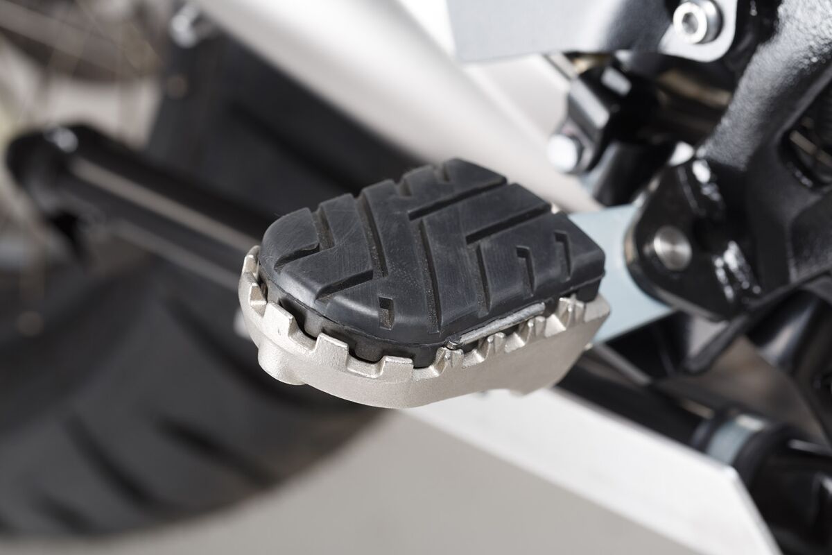 SW-MOTECH FOOTREST KIT ION FRS.07.011.10302/S