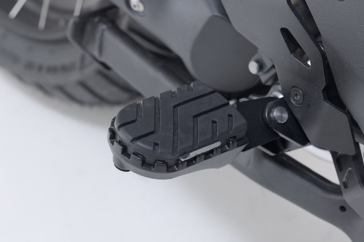 SW-MOTECH ION FOOTREST KIT BLACK FRS.07.011.11000/B