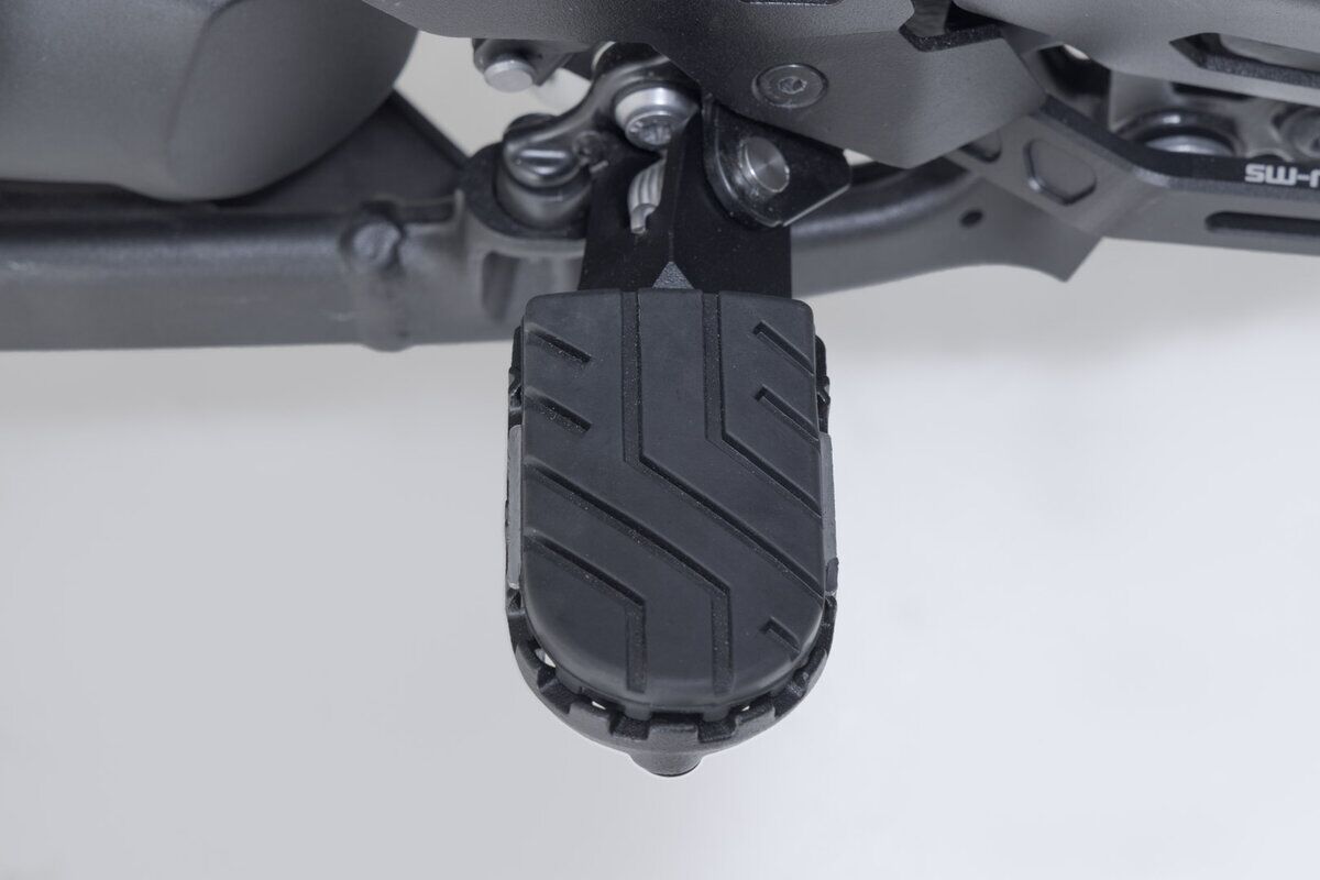 SW-MOTECH ION FOOTREST KIT BLACK FRS.07.011.11000/B